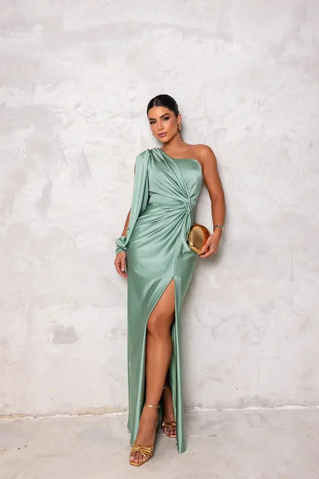 Lillie - Elegant Slit Maxi Dress